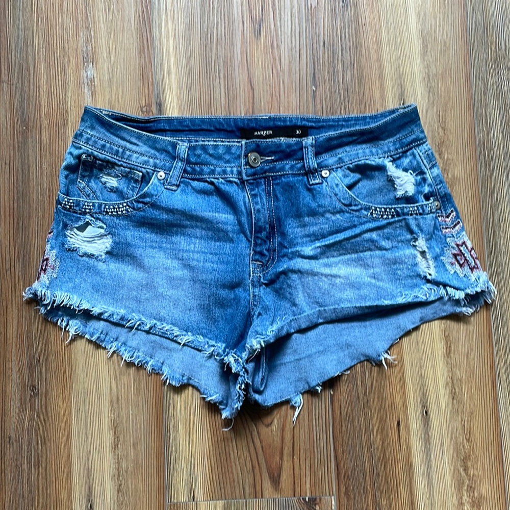 Harper Womens denim embroidered shorts Aztec pattern Size 30